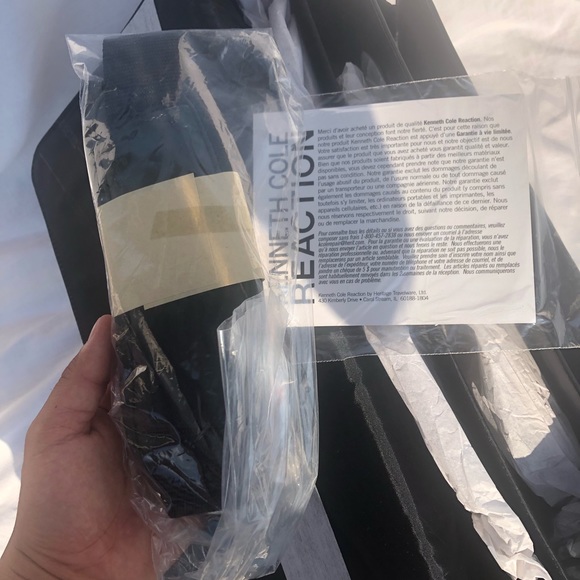 Kenneth Cole Flappy Gilmore Briefcase - Picture 4 of 8